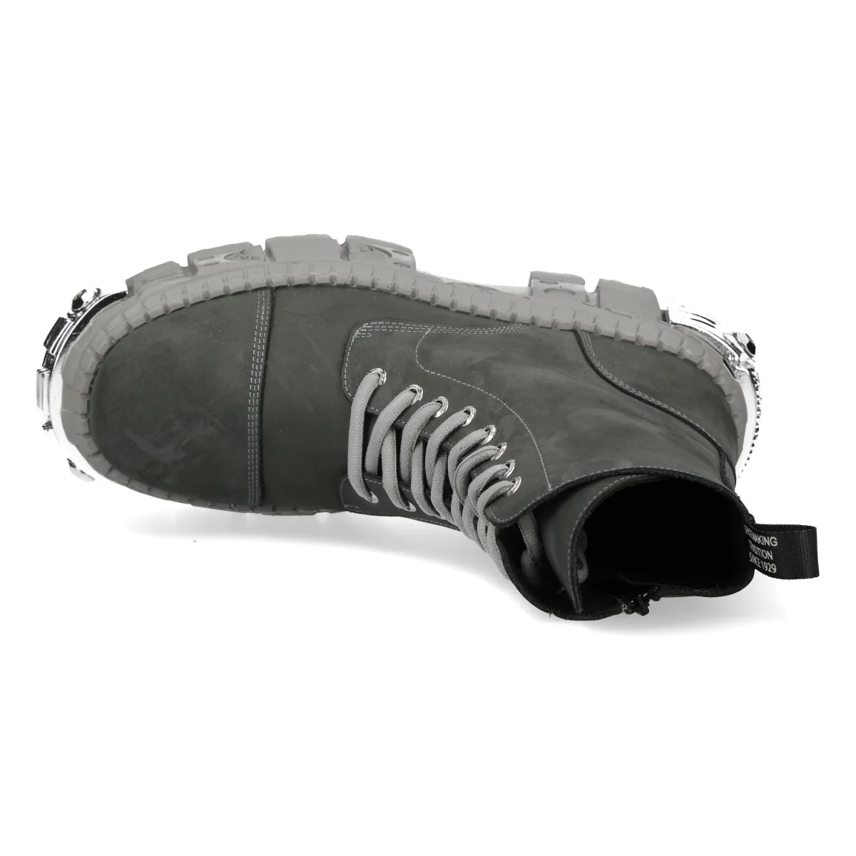 M-WALL083C-C17