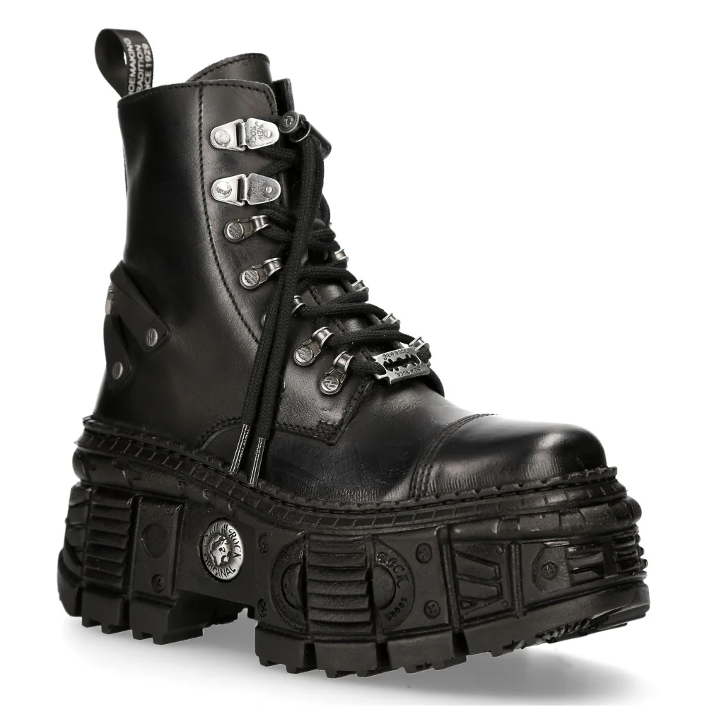 M-WALL047-C1